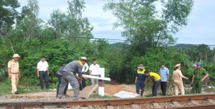 Rào chắn, xóa nhiều lối đi tự mở trên tuyến đường sắt Bắc - Nam qua Gia Lai