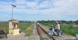 Quảng Ngãi: Xóa lối đi tự mở, siết chặt an toàn đường sắt