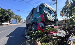 Tai nạn giao thông liên hoàn ở Đắk Lắk khiến một người bị thương, nhiều phương tiện hư hỏng nặng
