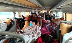 Cảnh sát giao thông Quảng Ngãi phạt 120 triệu đồng xe khách chở vượt số người