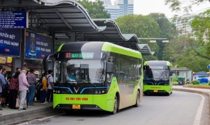 Hà Nội đầu tư, thay thế xe buýt điện