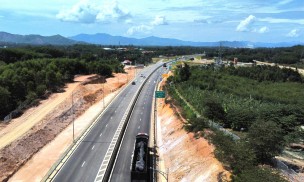 Ngăn chặn người và phương tiện thô sơ xâm nhập các tuyến cao tốc miền Trung