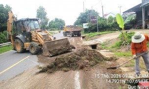 Khắc phục hư hỏng cầu đường, giữ nhịp thông suốt trên đường Hồ Chí Minh qua tỉnh Quảng Ngãi