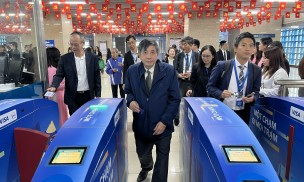 Hà Nội: Đưa hệ thống vé điện tử liên thông giao thông công cộng vào khai thác