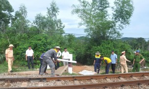 Rào chắn, xóa nhiều lối đi tự mở trên tuyến đường sắt Bắc - Nam qua Gia Lai