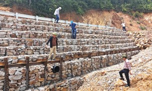 Nỗ lực khắc phục hậu quả thiên tai, bảo vệ tuyến đường Trường Sơn Đông