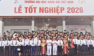 Trao bằng tốt nghiệp cho 130 tân tiến sĩ, thạc sĩ