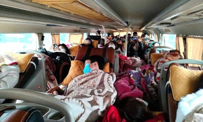 Cảnh sát giao thông Quảng Ngãi phạt 120 triệu đồng xe khách chở vượt số người