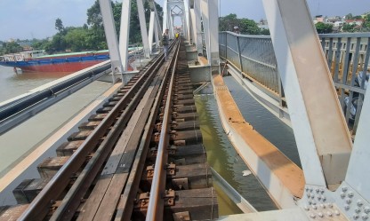 Ngành Đường sắt tính phương án sửa chữa cầu Ghềnh, sớm khôi phục chạy tàu