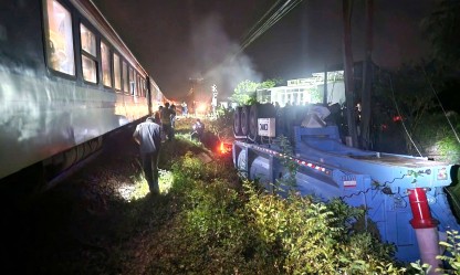 Khởi tố vụ án tài xế container vượt rào chắn đường sắt gây tai nạn với tàu SE8 ở Quảng Ngãi