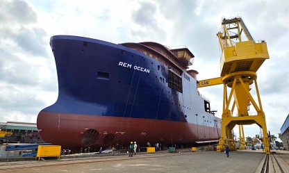 Đóng tàu Sông Cấm hạ thủy tàu năng lượng “xanh” 