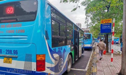 Hà Nội tăng cường xe buýt, tàu điện phục vụ kỳ thi tốt nghiệp THPT