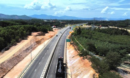 Ngăn chặn người và phương tiện thô sơ xâm nhập các tuyến cao tốc miền Trung