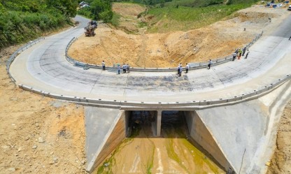 Hoàn thành khắc phục nhiều điểm sạt lở trên QL24C và QL40B qua TP Đà Nẵng