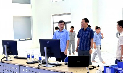 Khẩn trương hoàn thiện các điều kiện để thu phí cao tốc, đẩy nhanh tiến độ trạm dừng nghỉ