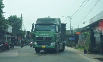 Quảng Ngãi phân luồng xe tải và xe khách hoạt động tại 2 phường Cẩm Thành và Trương Quang Trọng