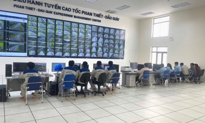 “Mắt thần” giữ nhịp giao thông trên cao tốc phía Nam