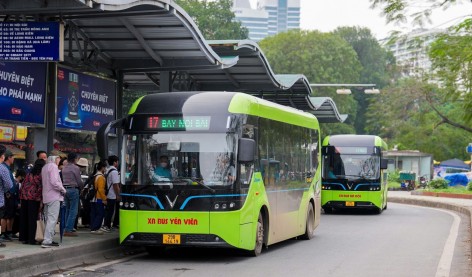 Hà Nội đầu tư, thay thế xe buýt điện