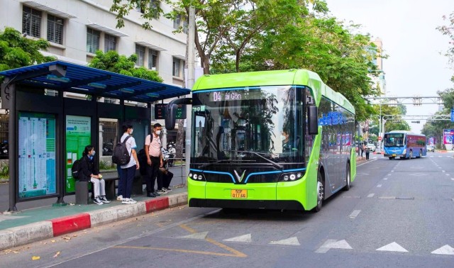 Hà Nội: Hỗ trợ lãi vay để đầu tư xây dựng hạ tầng vận tải hành khách công cộng 