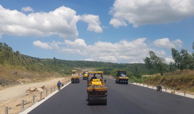 Tập trung triển khai đầu tư xây dựng các dự án trọng điểm quốc gia