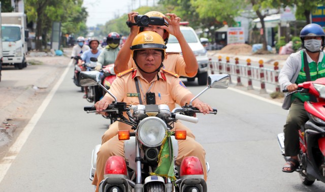Công an TP Cần Thơ kết hợp tuần tra và ghi hình xử lý vi phạm giao thông