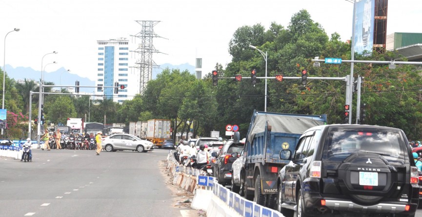 Đà Nẵng phân luồng giao thông khu vực cụm nút giao cầu Hòa Xuân từ ngày 31/10