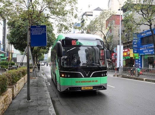 Hà Nội: Ban hành định mức kinh tế kỹ thuật loại hình xe buýt điện trung bình và nhỏ