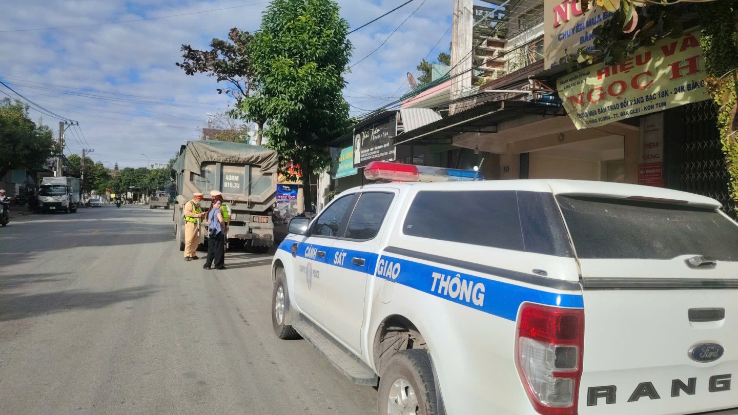 Quảng Ngãi siết chặt trật tự an toàn giao thông dịp lễ 