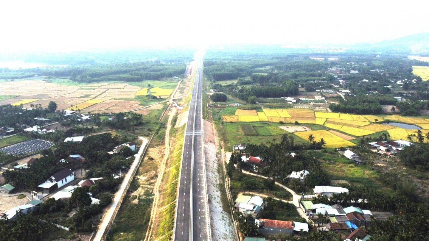 Thông xe cao tốc Quảng Ngãi - Hoài Nhơn vào ngày 29/4/2026