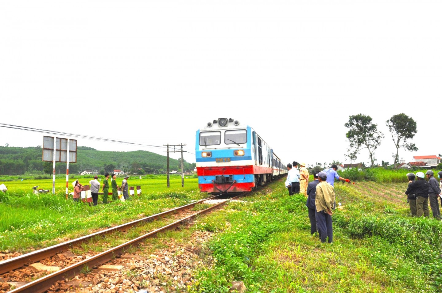 Quảng Ngãi tăng cường “lá chắn” an toàn đường sắt: Từ phối hợp liên ngành đến bài toán hạ tầng dân sinh