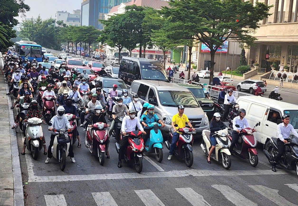Thí điểm thu phí đối với phương tiện cá nhân vào khu vực trung tâm Hà Nội