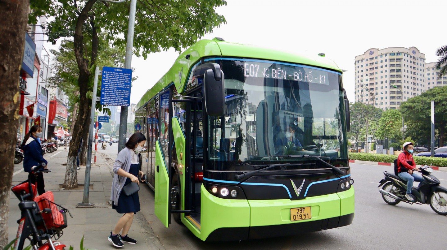 Hà Nội: Xây dựng kế hoạch hỗ trợ chuyển đổi phương tiện giao thông