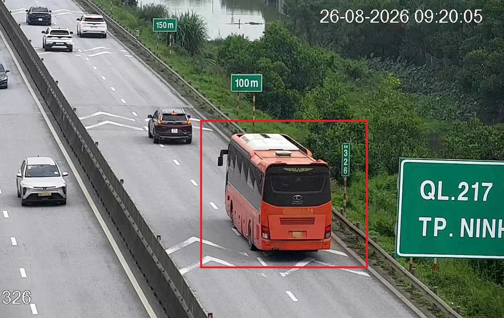 Đánh giá kỹ quy định về khoảng cách an toàn trên cao tốc