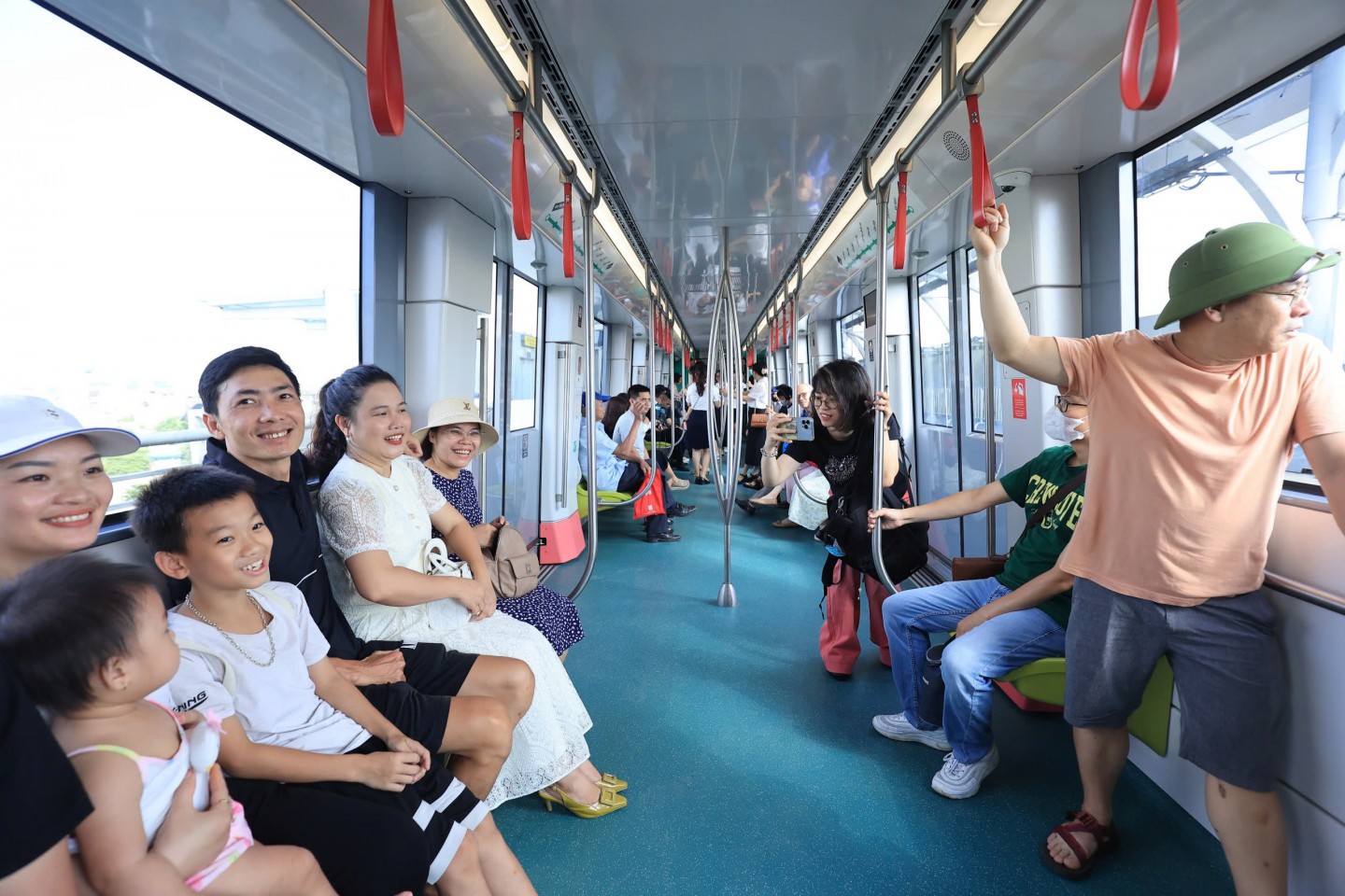 Dịp nghỉ lễ Quốc khánh 02/9, Hà Nội Metro phục vụ hơn 408.000 lượt hành khách 
